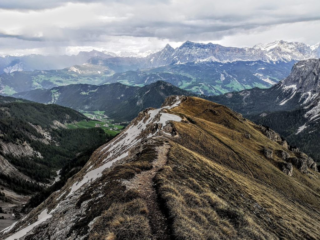 Les Techniques de Dessin de Montagne