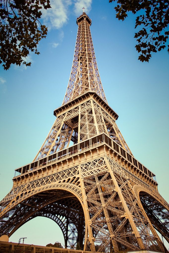 La Création et l'Importance du Dessin de la Tour Eiffel